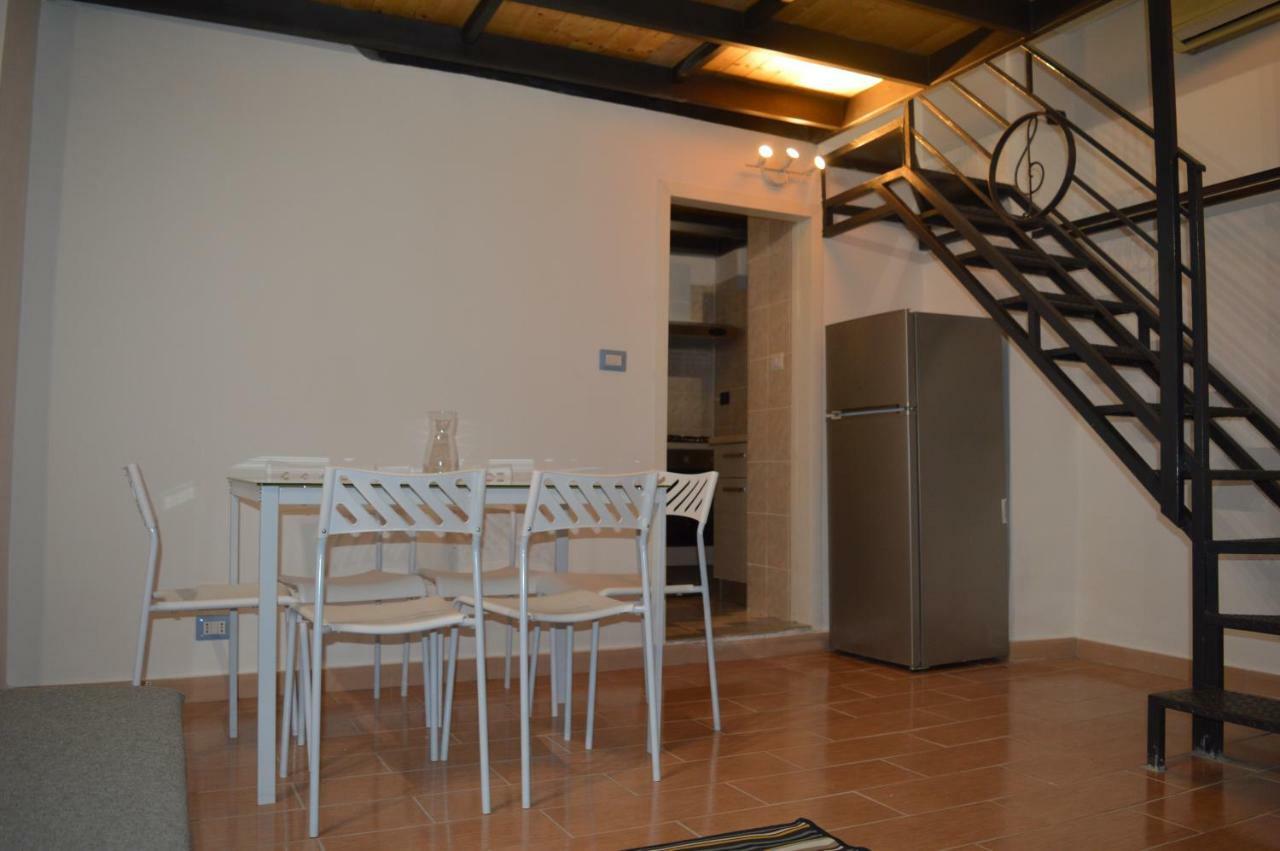 Sikulahouse - Apartment In The City Center Catánia Buitenkant foto