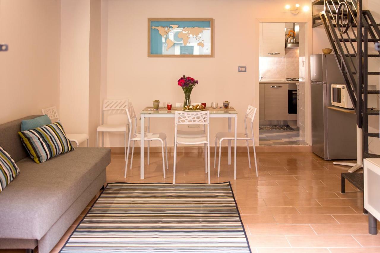 Sikulahouse - Apartment In The City Center Catánia Buitenkant foto
