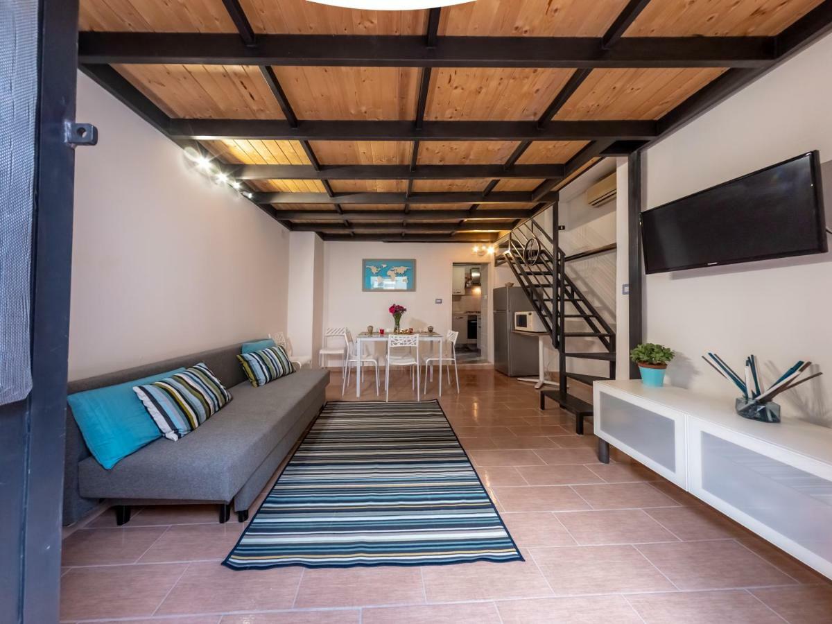 Sikulahouse - Apartment In The City Center Catánia Buitenkant foto